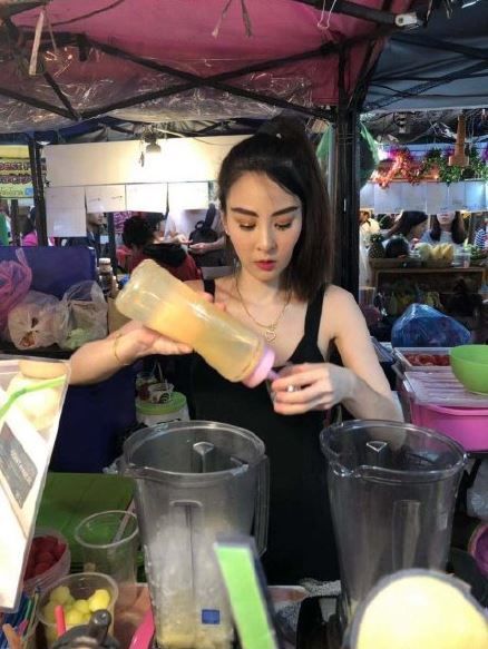 火车夜市2.jpg
