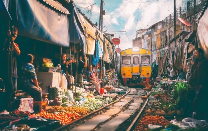 美功铁道市场.jpg