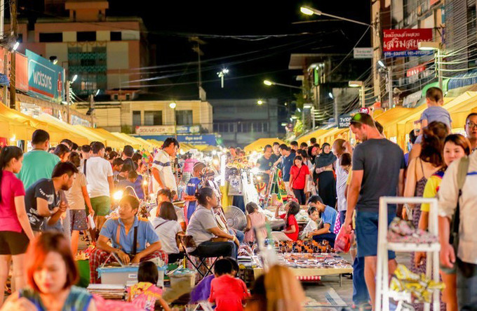 周末夜市.jpg