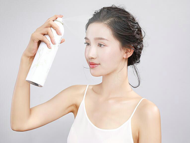 泰国Beauty Buffet矿物喷雾2.jpg