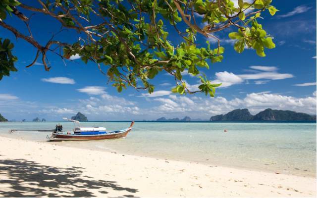 湄南海滩Mae Nam Beach.jpg
