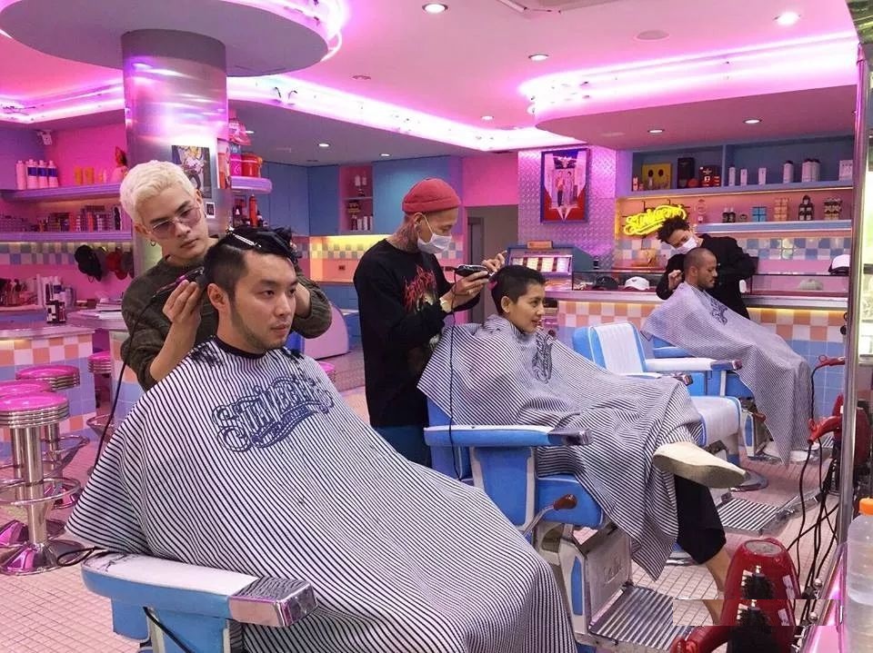 男性潮流造型店2.jpg